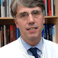 Prof. Dr. me. Norbert Hosten